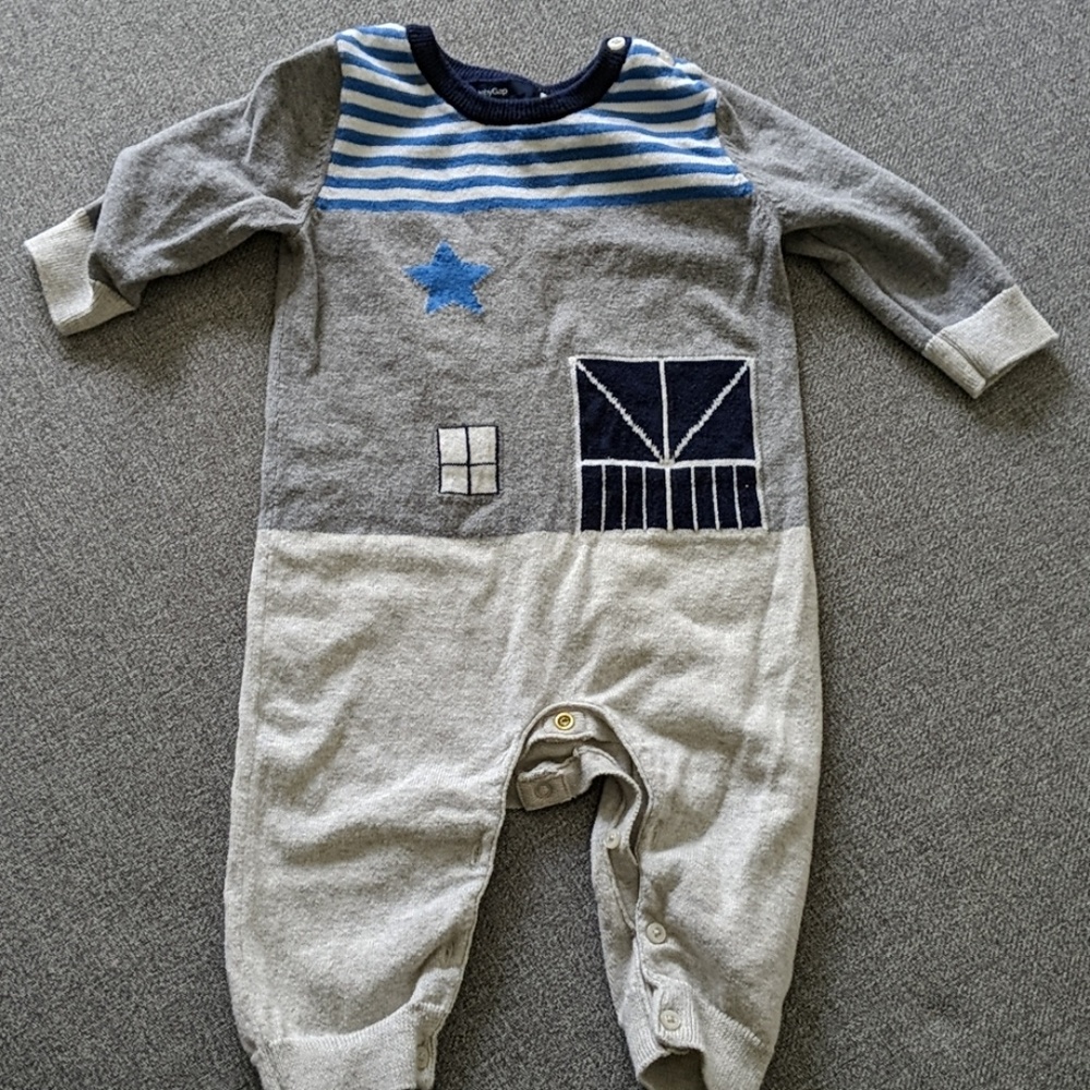 Babygap sweater onesie